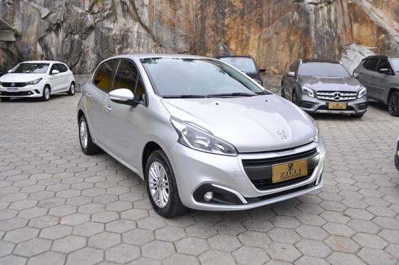 PEUGEOT 208 1.2 ACTIVE PACK 12V FLEX 4P MANUAL PEUGEOT 208 1.2 ACTIVE PACK 12V FLEX 4P MANUAL